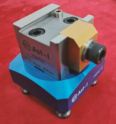 OEM Precision Dovetail Fixure 4 Axis Machine Hợp kim thép YW50-52