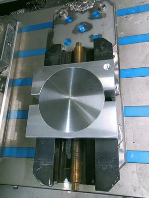 Chuyển đổi nhanh tự tập trung thép cứng phụ cho vòng workpiece Calmping