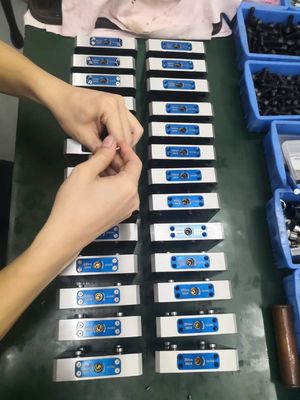 Máy CNC tay Zero Point Clamping 2.0Kg Trọng lượng 18KN Động lực tối đa